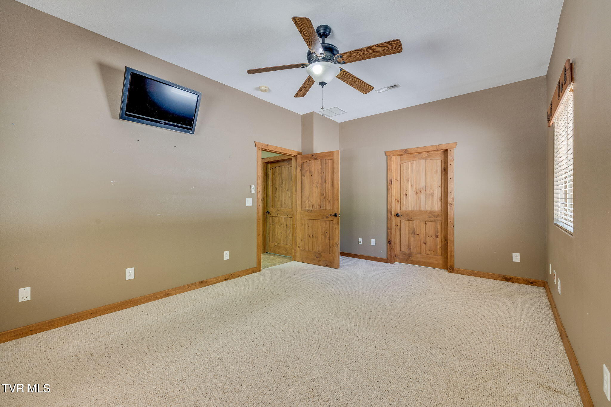 705 Union Chapel Road Afton, TN 37616 - Photo 22 of 73 016