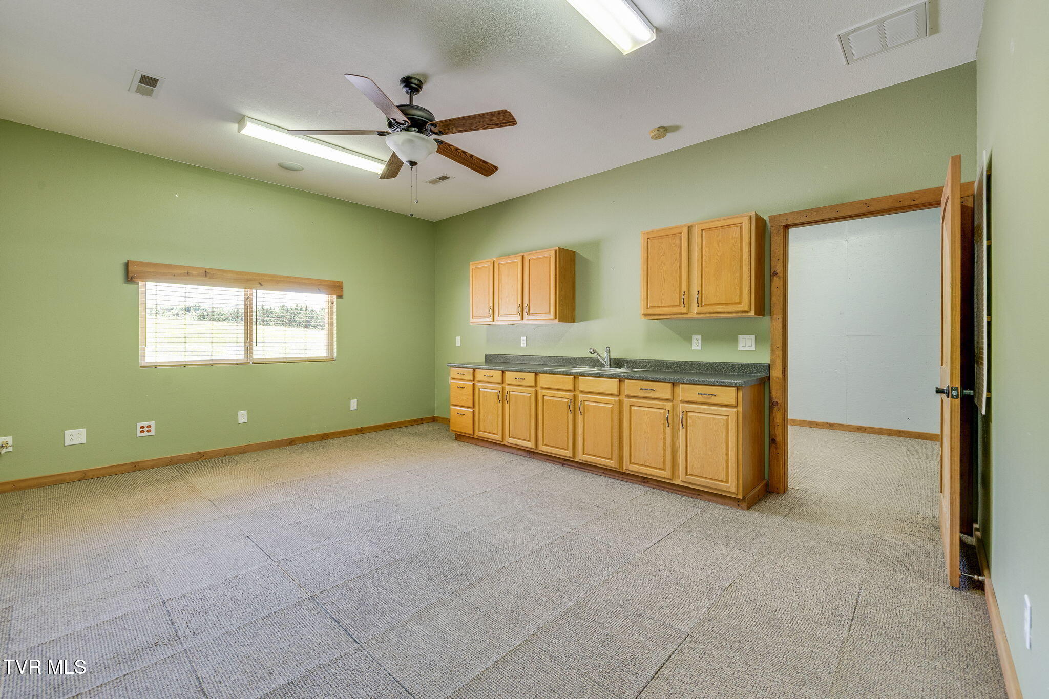 705 Union Chapel Road Afton, TN 37616 - Photo 40 of 73 038