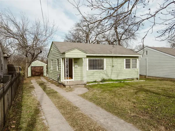 $1,695 | 6419 Lovett Avenue, Dallas, TX 75227