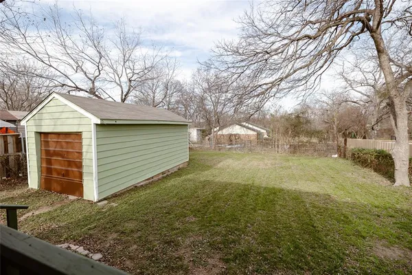 $1,695 | 6419 Lovett Avenue, Dallas, TX 75227