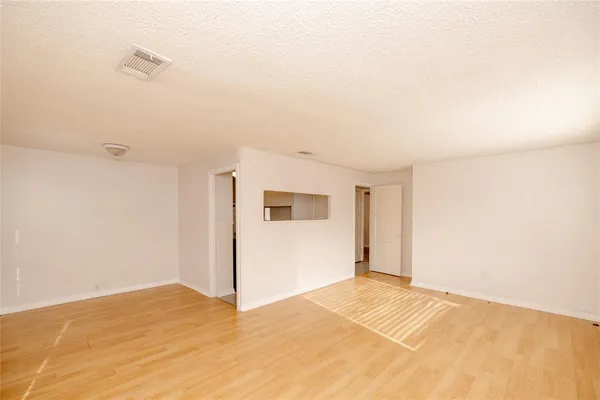 $1,695 | 6419 Lovett Avenue, Dallas, TX 75227