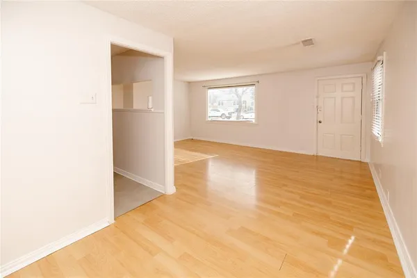 $1,695 | 6419 Lovett Avenue, Dallas, TX 75227