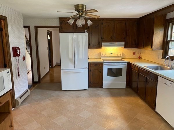 95 Adams Road Grafton, MA 01536 - Photo 5 of 22