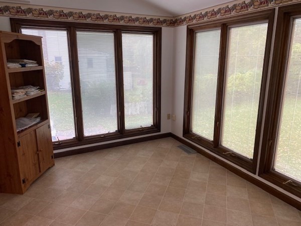 95 Adams Road Grafton, MA 01536 - Photo 6 of 22
