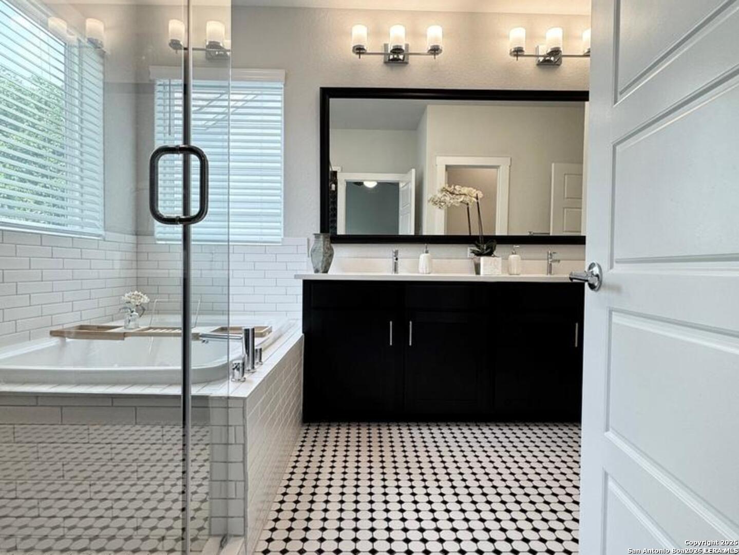 5843 Whitby Road, Unit 13 San Antonio, TX 78240 - Photo 11 of 17