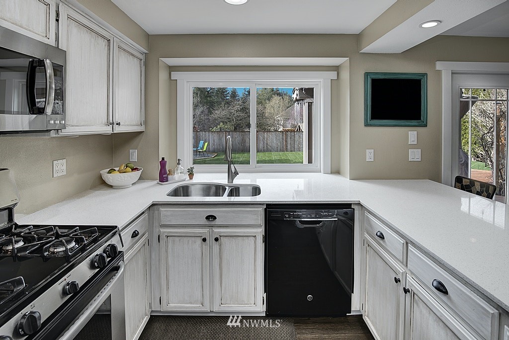 21112 33rd Drive Southeast Bothell, WA 98021 - Photo 13 of 31
