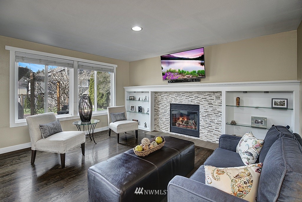 21112 33rd Drive Southeast Bothell, WA 98021 - Photo 5 of 31