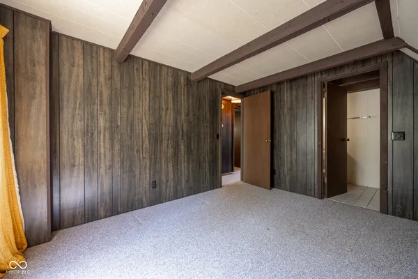 $585,000 | 11032 East Lakeside Circle, Rockville, IN 47872