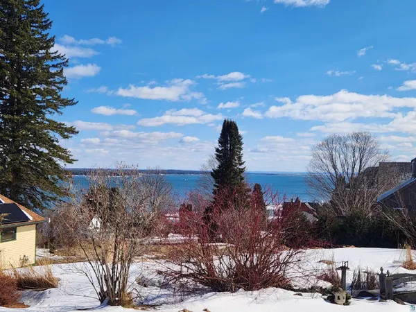 $275,000 | 332 North 1st Street, Bayfield, WI 54814