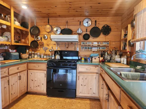 $275,000 | 332 North 1st Street, Bayfield, WI 54814