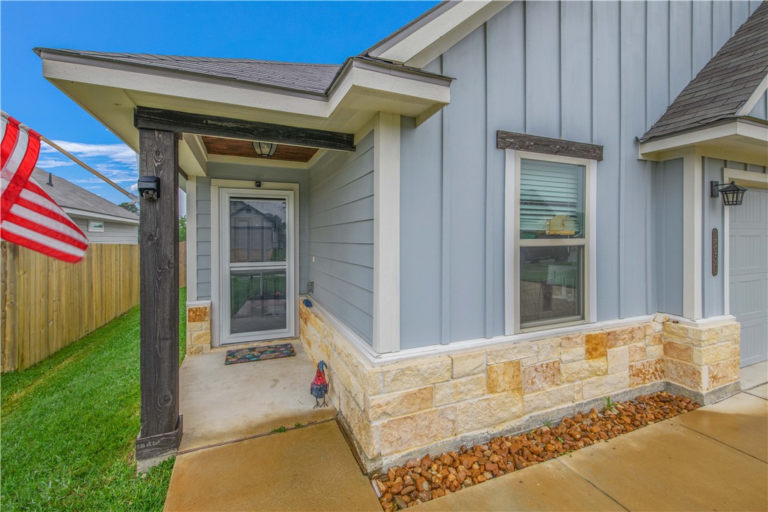 2850 Messenger Way Bryan, TX 77803 - Photo 2 of 17
