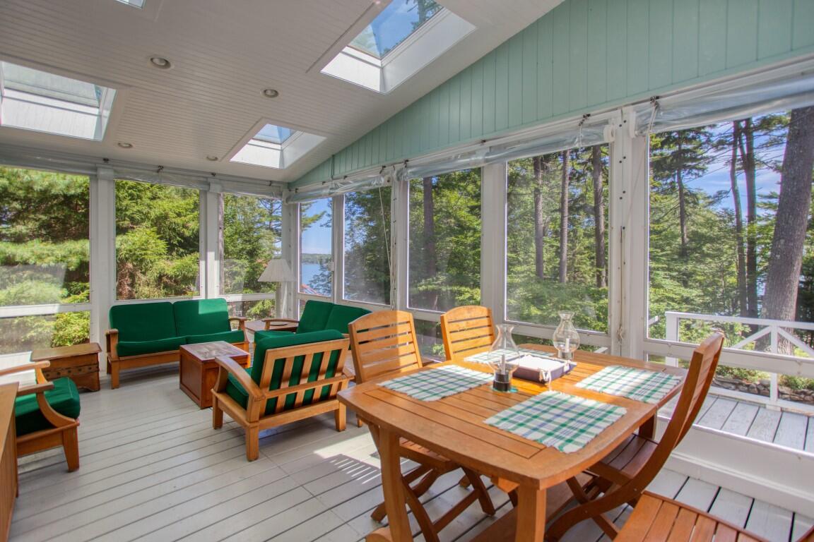 37 Beach Road Boothbay Harbor, ME 04538 - Photo 10 of 52 9