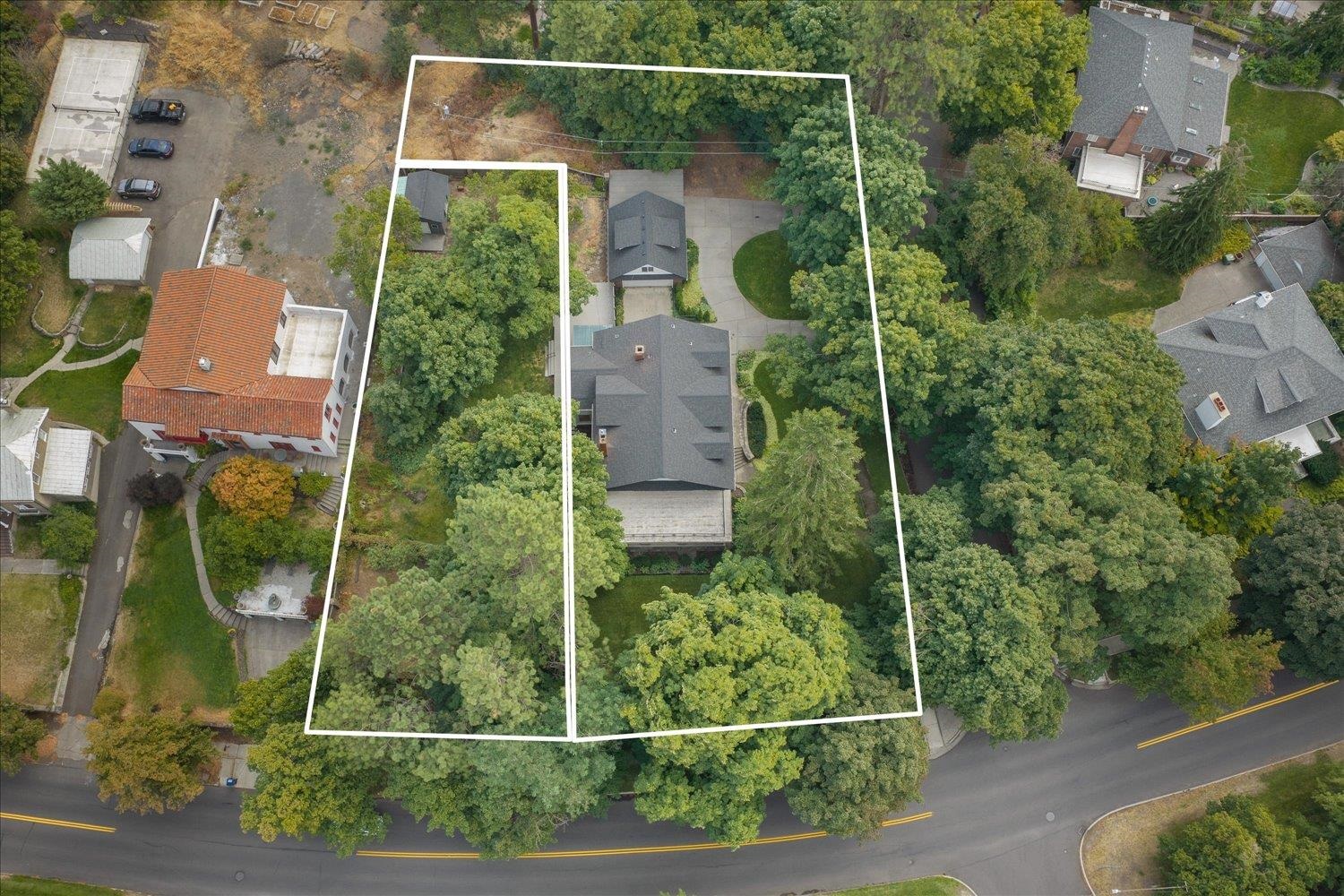 807 East Overbluff Road Spokane, WA 99203 - Photo 11 of 49 Gallery Image 11