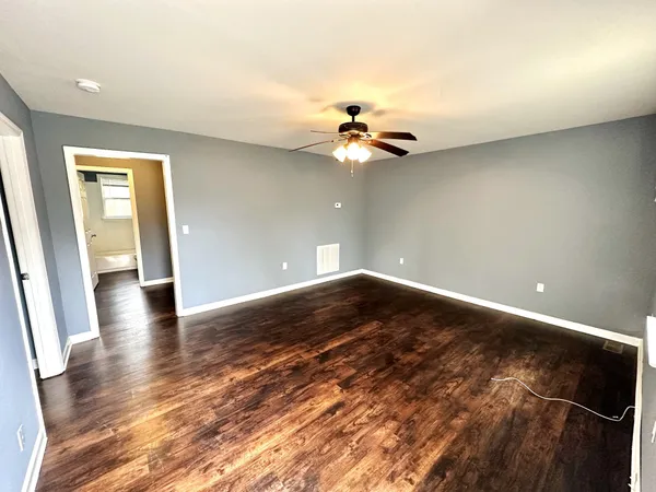 $895 | 896 Locust Drive, Clarksville, TN 37040