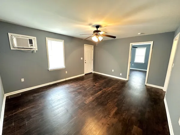 $895 | 896 Locust Drive, Clarksville, TN 37040