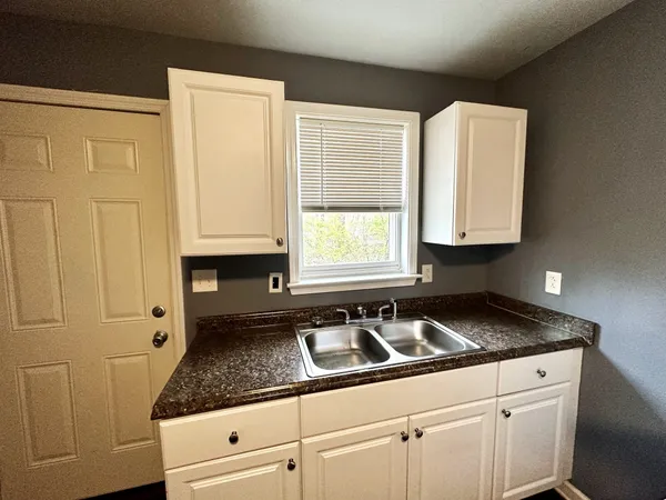 $895 | 896 Locust Drive, Clarksville, TN 37040