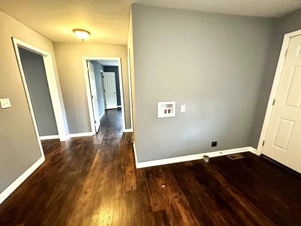 $895 | 896 Locust Drive, Clarksville, TN 37040