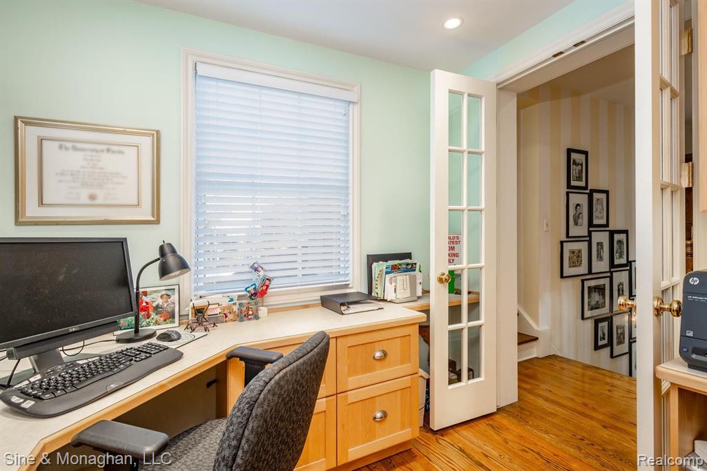319 Touraine Road Grosse Pointe Farms, MI 48236 - Photo 46 of 59