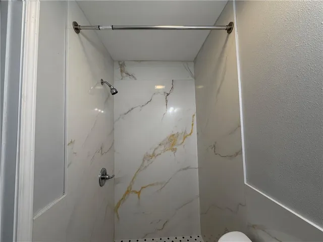 $1,800 | 120 Otto Street, Westwego, LA 70094