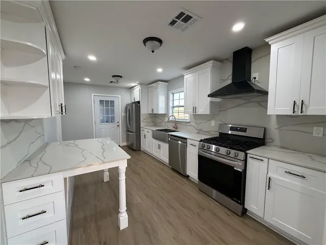 $1,800 | 120 Otto Street, Westwego, LA 70094