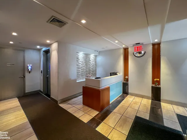 $570,000 | 3585 Greystone Avenue, Unit 3DE | Fieldston