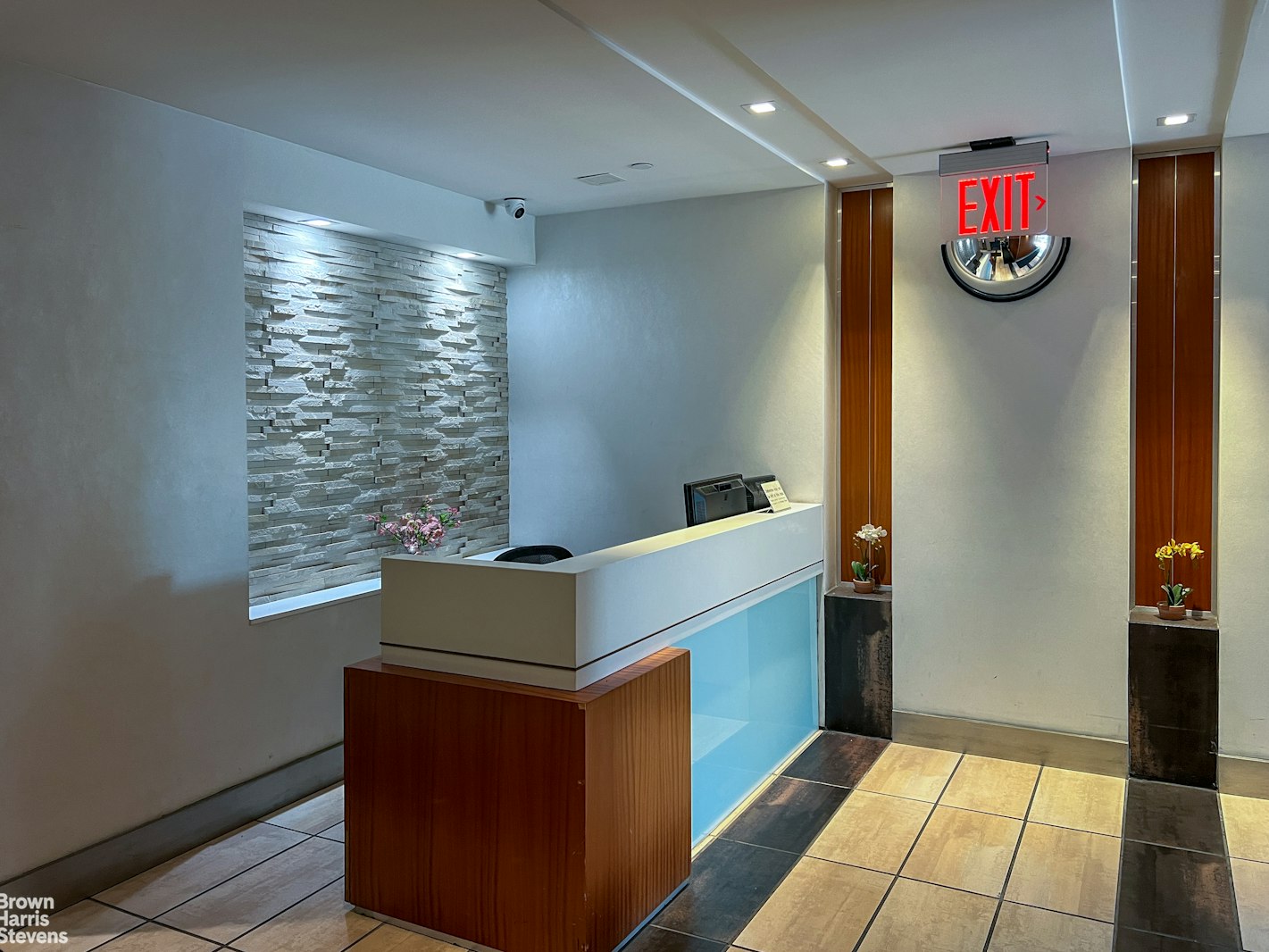 3585 Greystone Avenue, Unit 3DE Bronx, NY 10463 - Photo 12 of 16