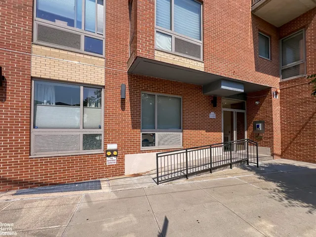 $570,000 | 3585 Greystone Avenue, Unit 3DE | Fieldston