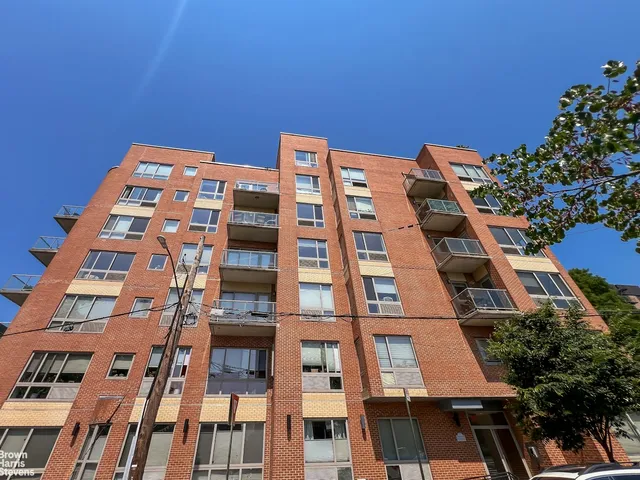 $570,000 | 3585 Greystone Avenue, Unit 3DE | Fieldston