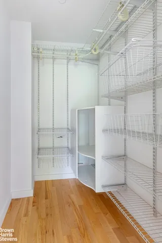 $570,000 | 3585 Greystone Avenue, Unit 3DE | Fieldston