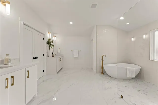 $2,195,000 | 7210 Baxtershire Drive, Dallas, TX 75230