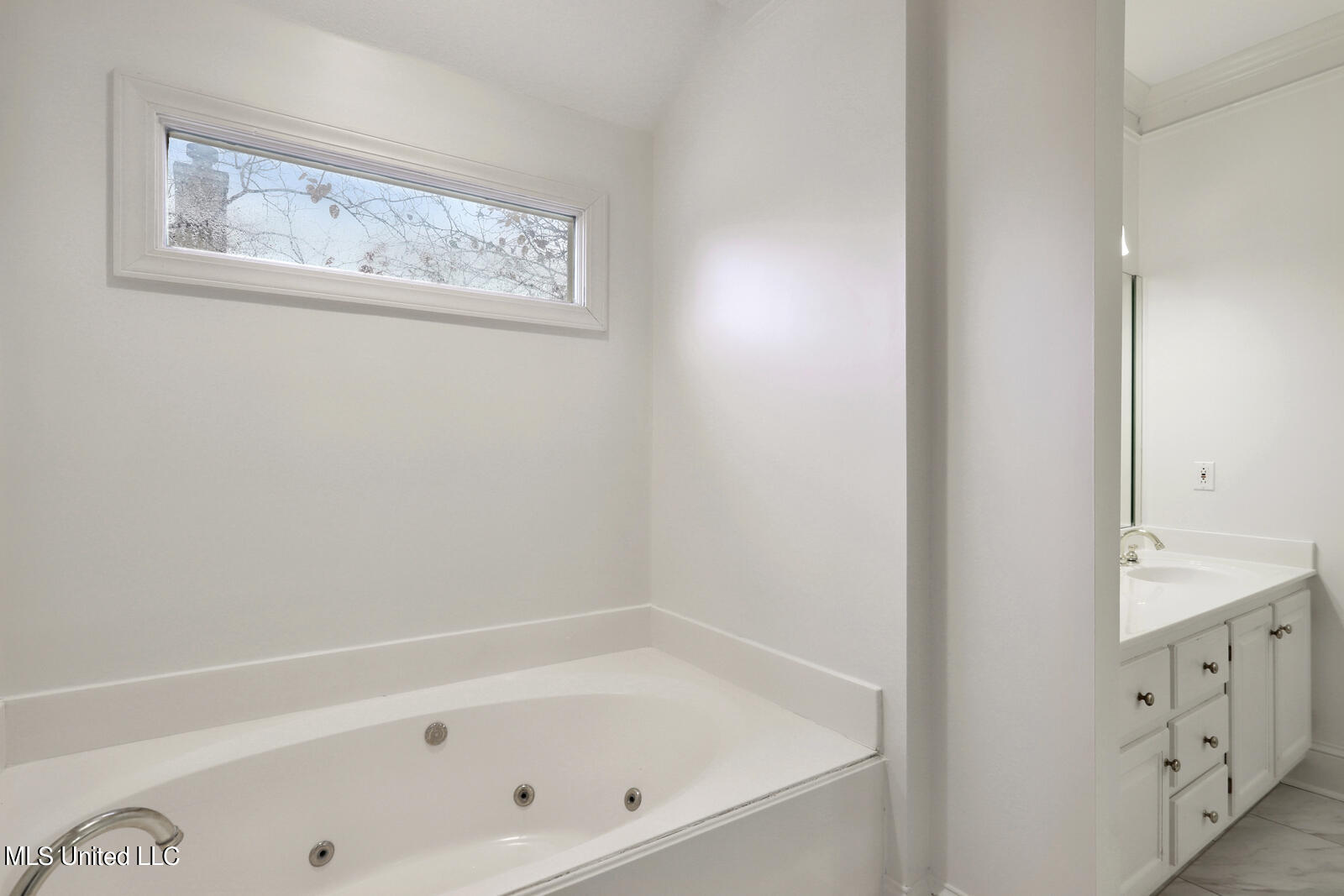 201 Bellewether Pass Ridgeland, MS 39157 - Photo 13 of 21 195632_013_1600x1067_mls
