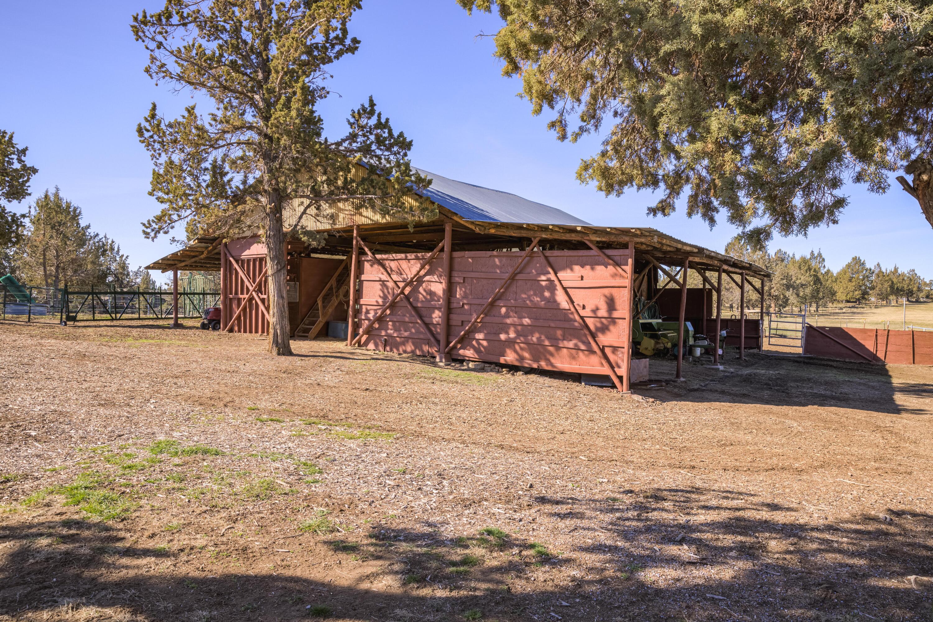 5975 Ditch Rider Road Redmond, OR 97756 - Photo 50 of 87 5975_NE_41_St-15