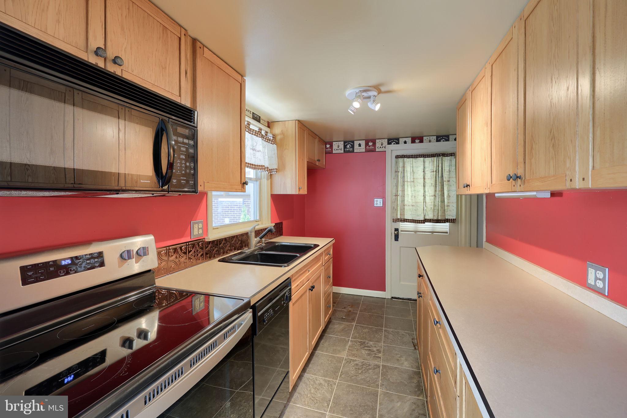 1310 Clark Street Lancaster, PA 17602 - Photo 20 of 37