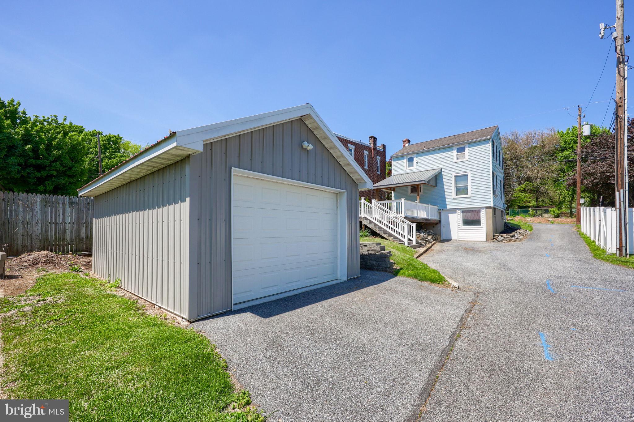 1310 Clark Street Lancaster, PA 17602 - Photo 32 of 37