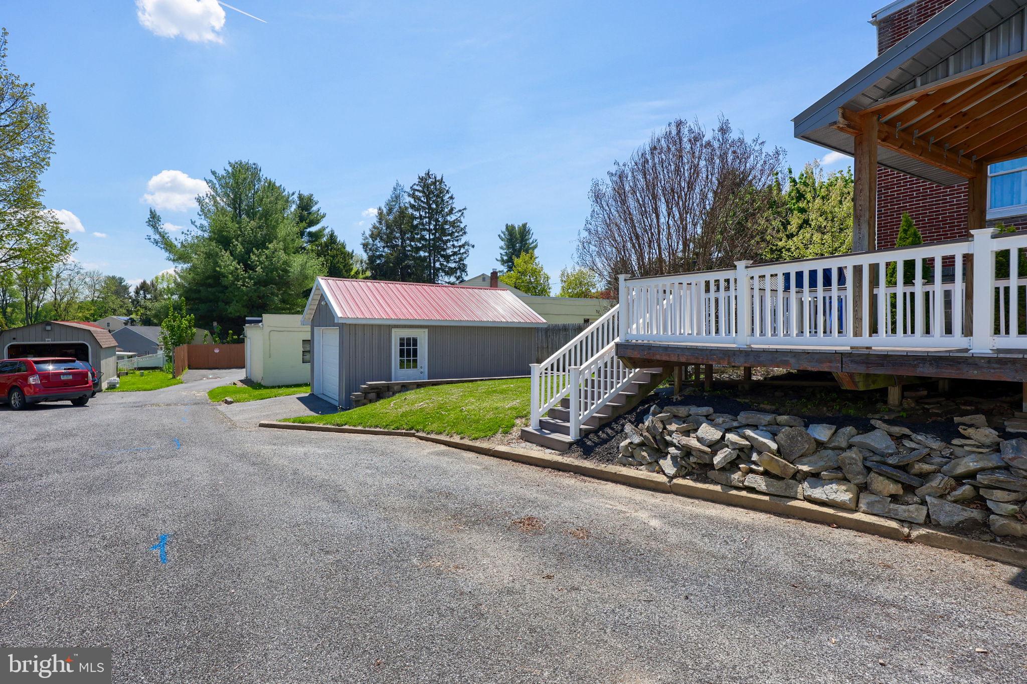 1310 Clark Street Lancaster, PA 17602 - Photo 6 of 37