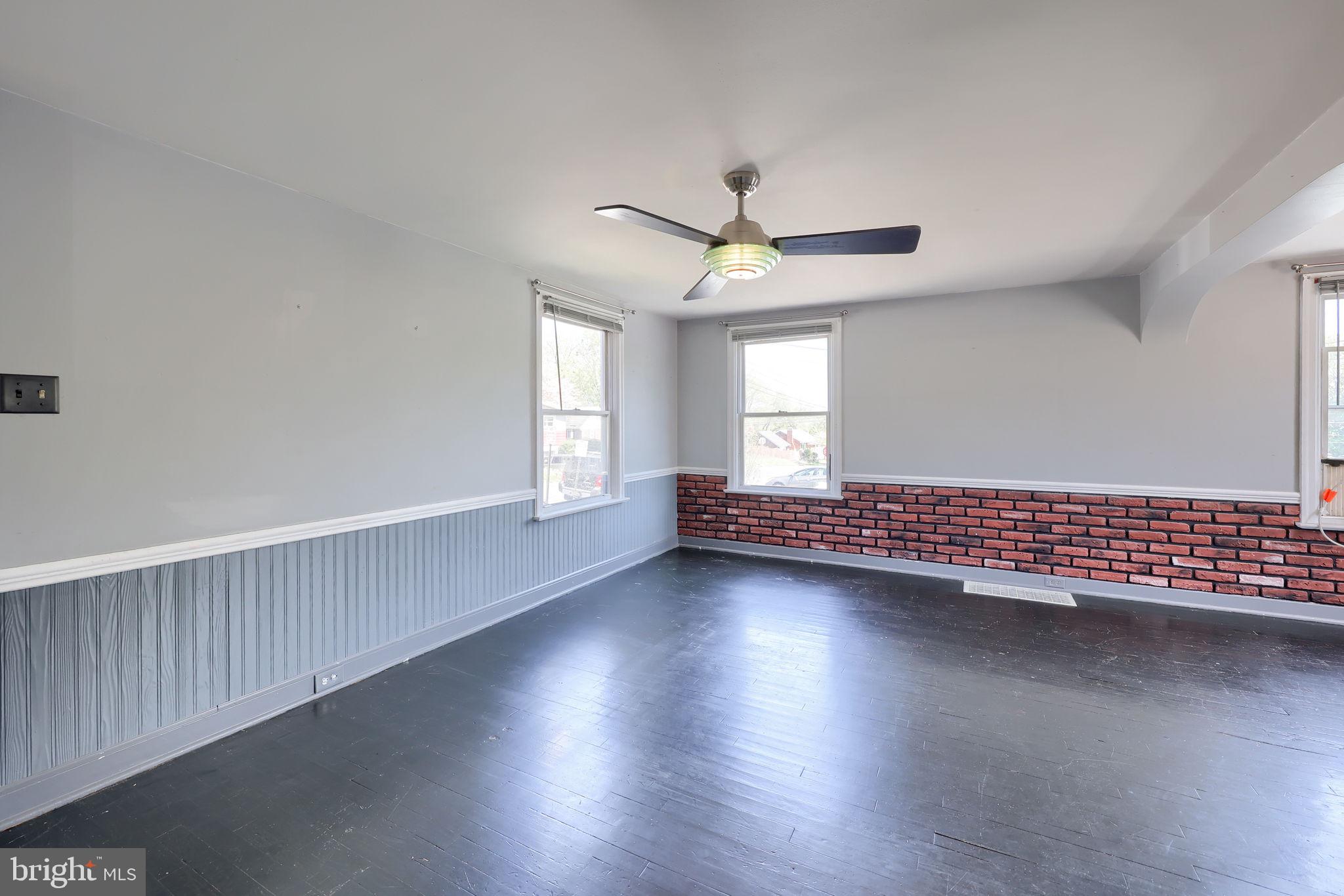 1310 Clark Street Lancaster, PA 17602 - Photo 9 of 37