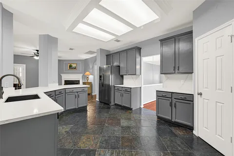 $365,000 | 12902 Chalfield Circle, Houston, TX 77044