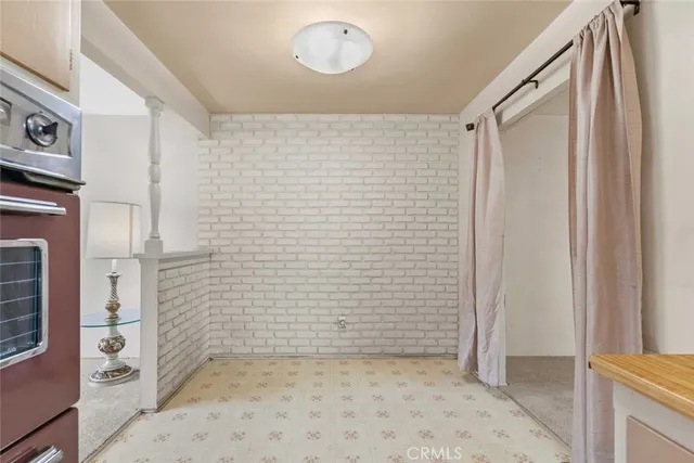 $950,000 | 9825 Tujunga Canyon Place, Tujunga, CA 91042