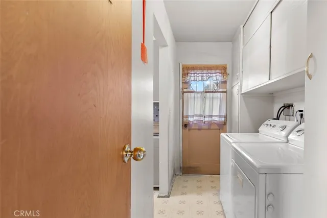 $950,000 | 9825 Tujunga Canyon Place, Tujunga, CA 91042