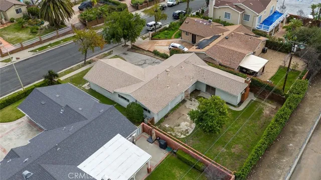 $950,000 | 9825 Tujunga Canyon Place, Tujunga, CA 91042