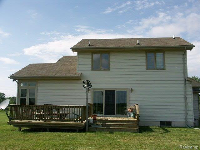 9601 Dolan Road Columbus, MI 48063 - Photo 8 of 21 deck