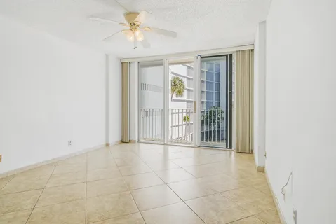 $429,555 | 3580 South Ocean Boulevard, Unit 4C, South Palm Beach, FL 33480