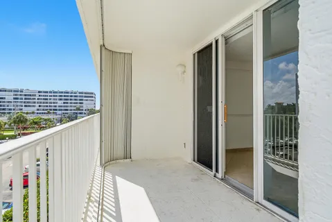 $429,555 | 3580 South Ocean Boulevard, Unit 4C, South Palm Beach, FL 33480