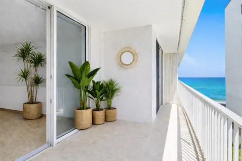 $429,555 | 3580 South Ocean Boulevard, Unit 4C, South Palm Beach, FL 33480