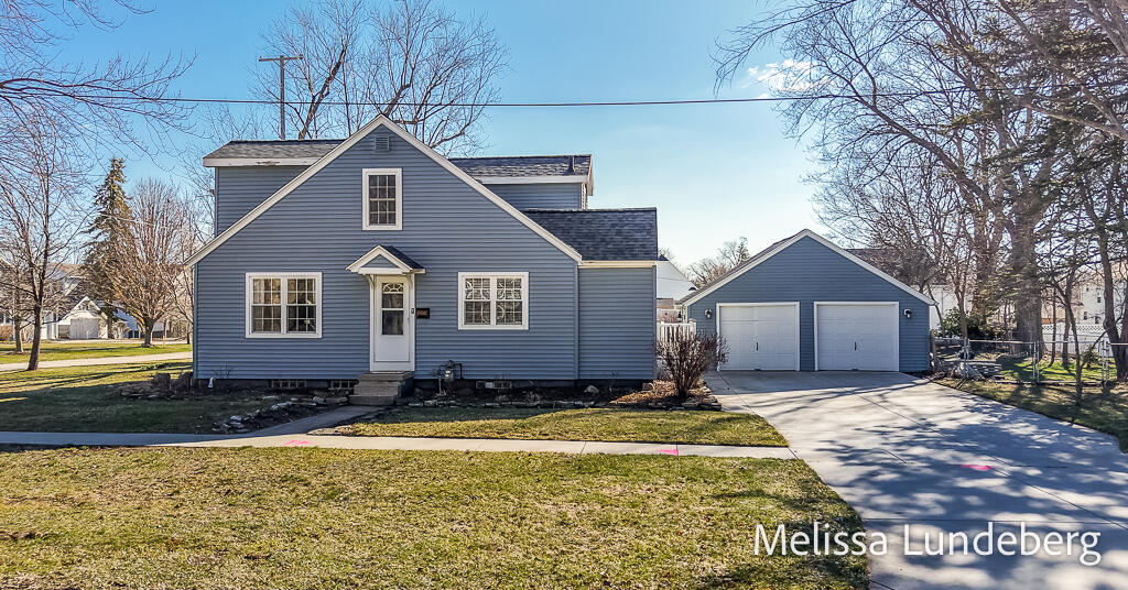 220 Barber Street Spring Lake, MI 49456 - Photo 36 of 55 220BarberStAerial-7LoRes