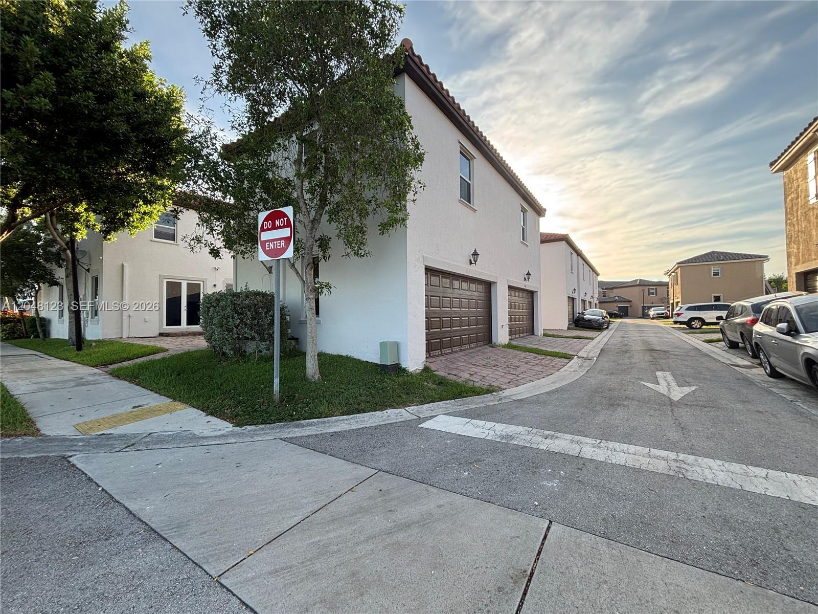 17170 Southwest 93rd Street Miami, FL 33196 - Photo 1 of 12