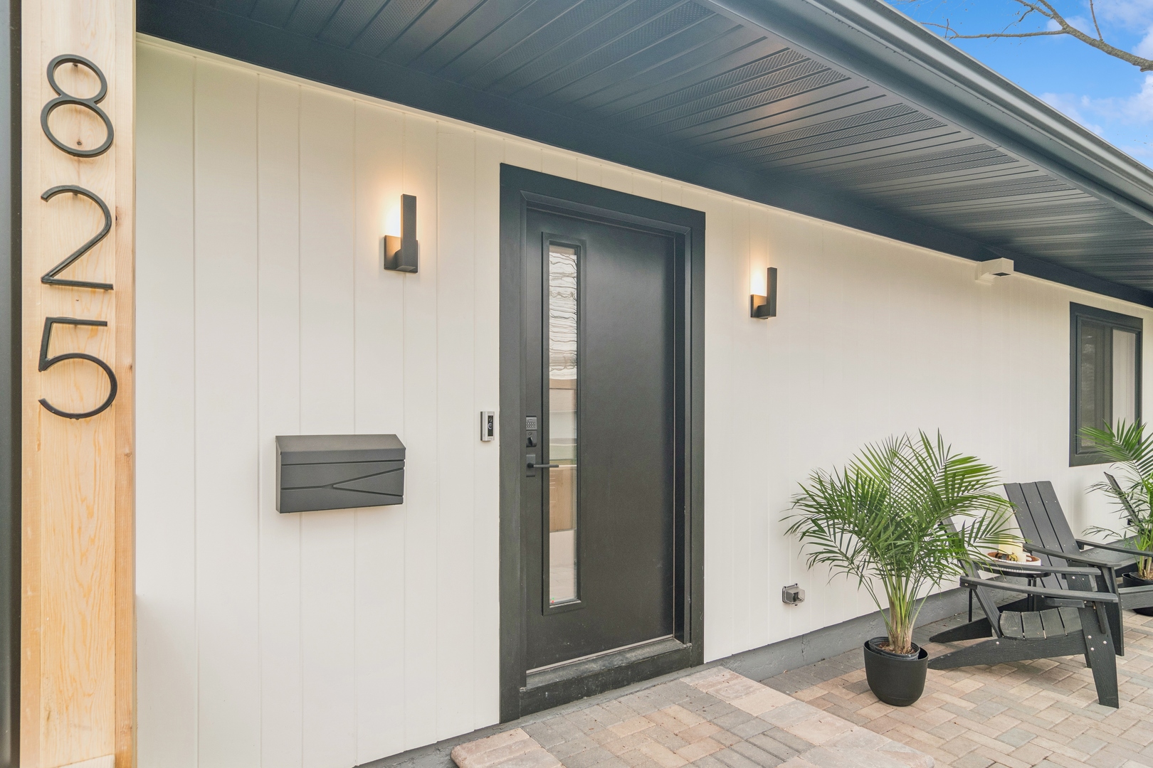 825 Warwick Avenue Barrington, IL 60010 - Photo 2 of 44