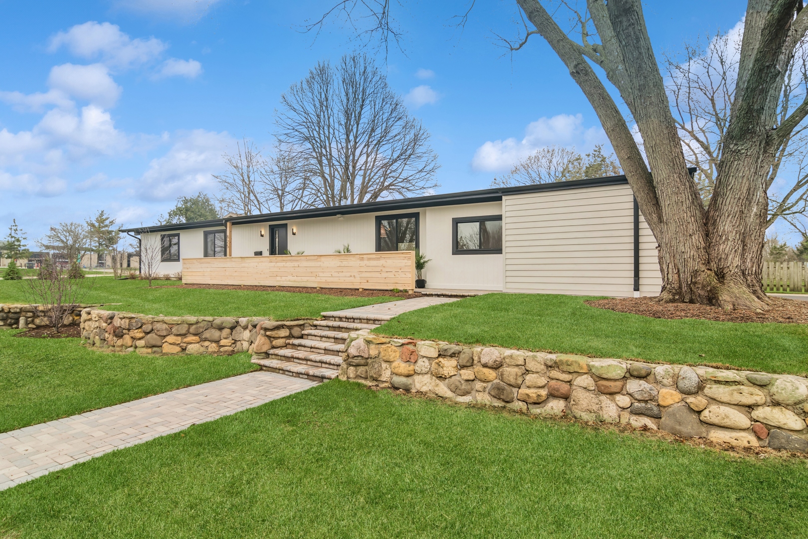 825 Warwick Avenue Barrington, IL 60010 - Photo 36 of 44