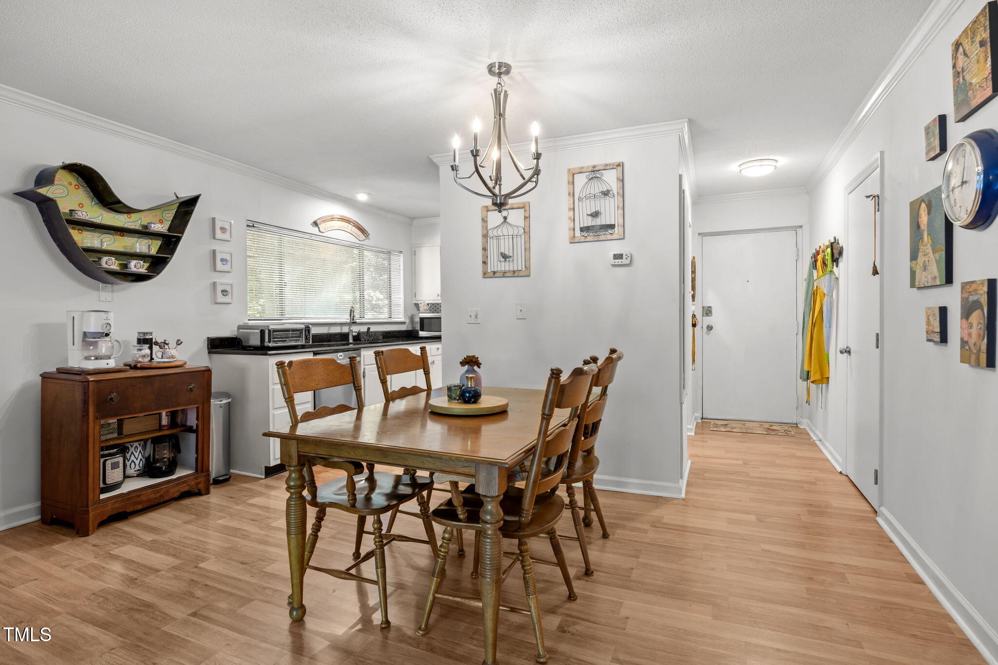 5024 Flint Ridge Place Raleigh, NC 27609 - Photo 10 of 46 There is plenty of room for friends and family in this kitchen and living space!