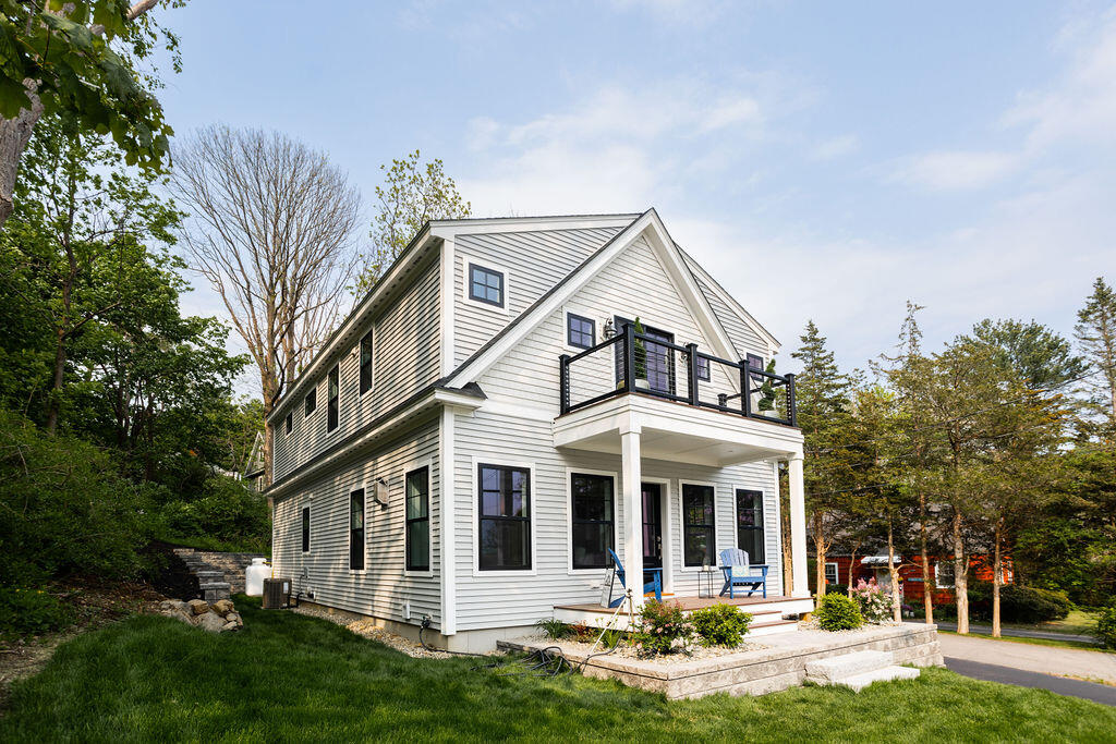 119 Whipple Rd, Kittery